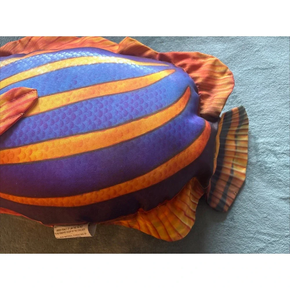 VTG Salamander Graphics Plush Colorful Queen Angelfish Large Throw Pillow 22